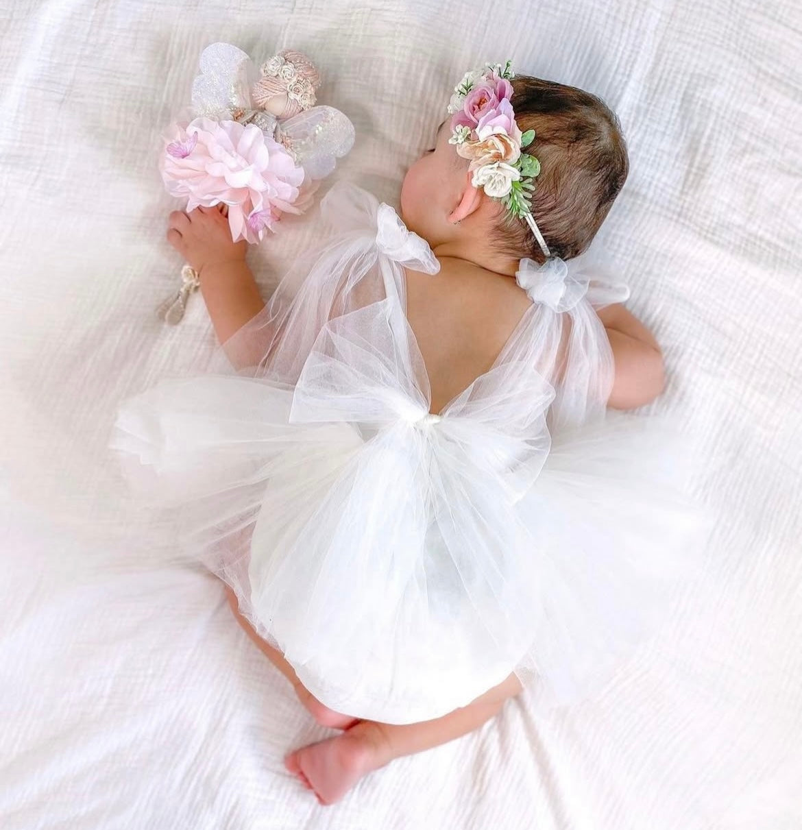 Tulle•No sleeve