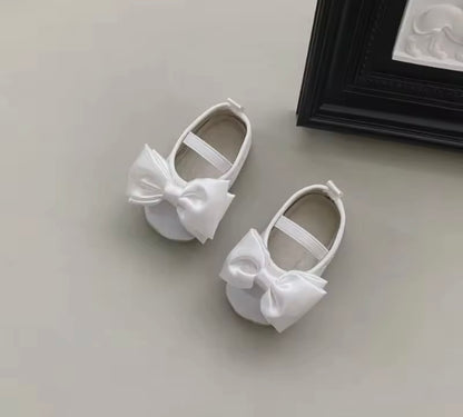 Pearla bow