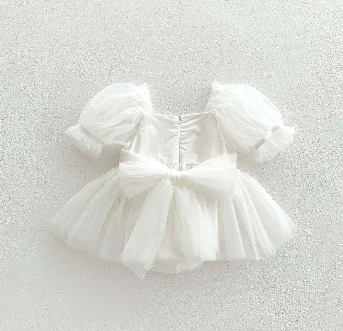 Tulle•Short sleeve